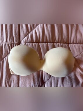 Vanity Fair Strapless Bandeau Bra in Beige
